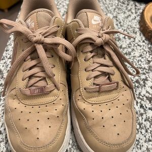 Nike air forces tan